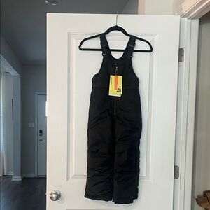 All in Motion Black Wind and Water Resistant Bib